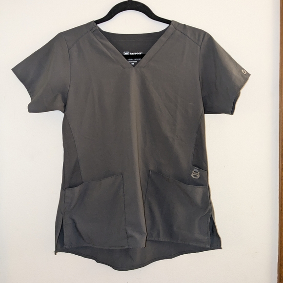 gray wonderwinks scrub top XS - Picture 1 of 4